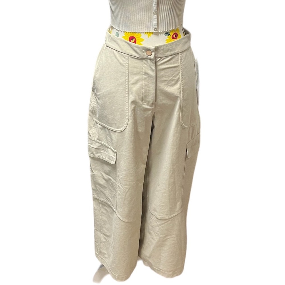 Lululemon Utilitech Cargo Crops!